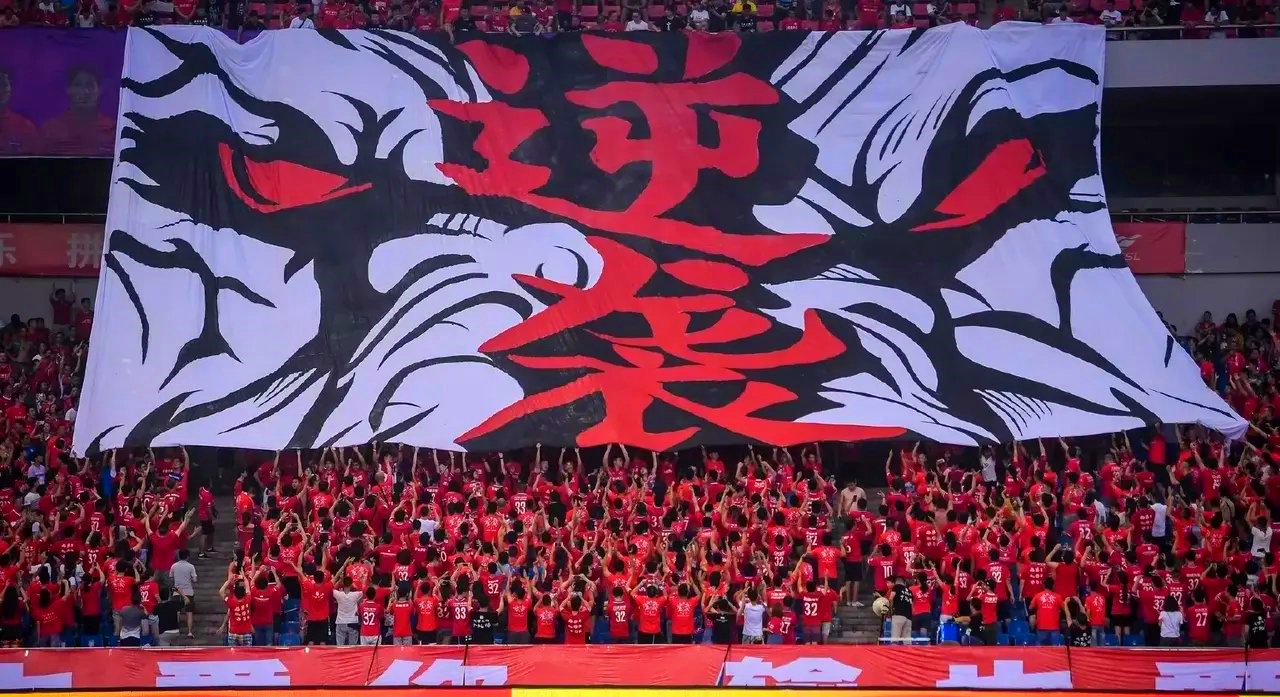 阿德里安效力过哪些中超球队,阿德里安租借加盟广州