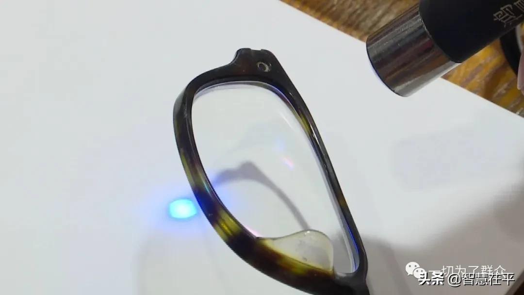 网课进行时！“防蓝光眼镜”是交智商税？到底有用吗？