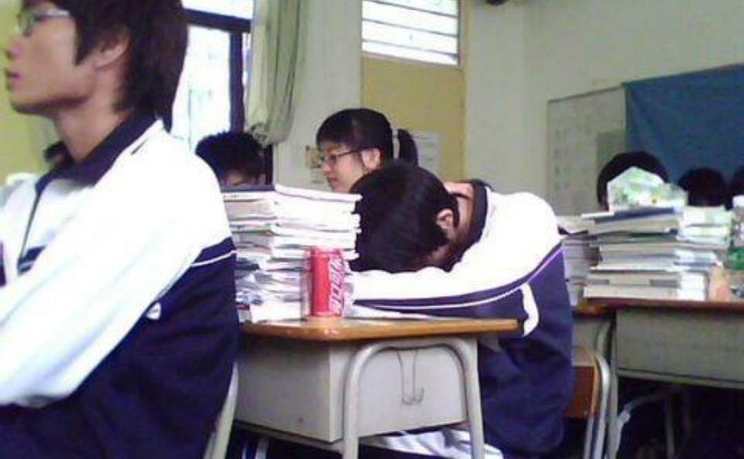 孩子上课打瞌睡怎么回复老师,孩子上课老是打瞌睡挂什么科