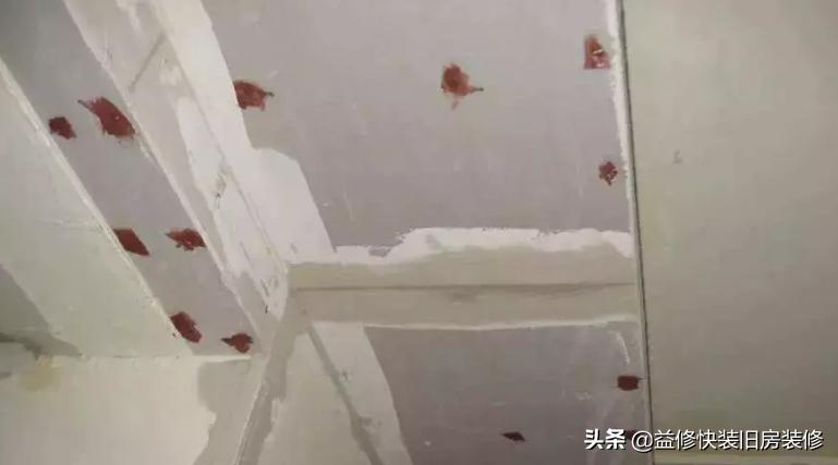 吊顶转角石膏板7字角为什么开裂,石膏板吊顶靠瓷砖位置如何防开裂