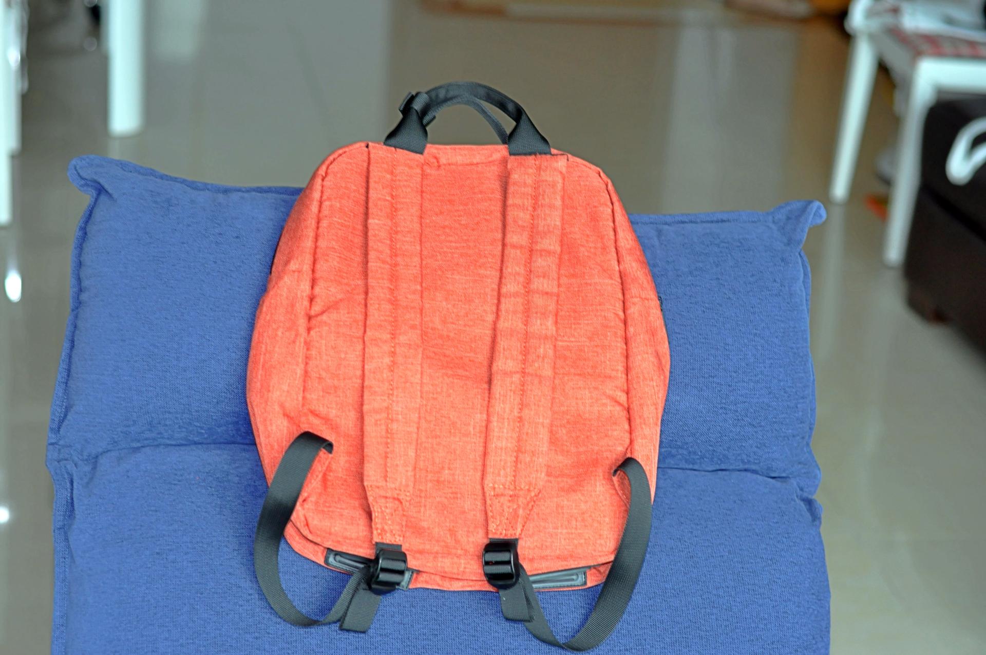 出行轻便背包,出行便捷背包