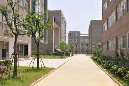 为什么选择读技校,选择中专学校应该注意什么