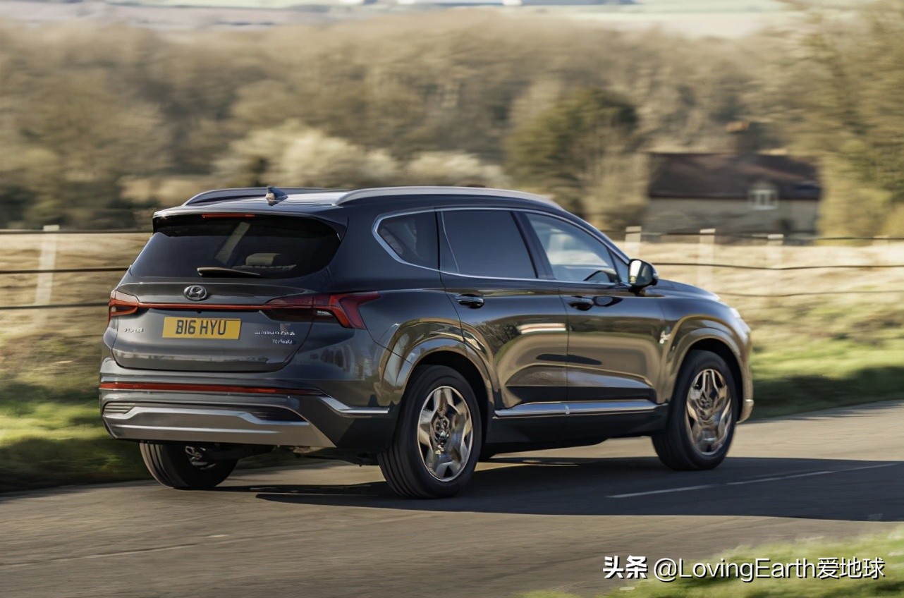 全新现代圣达菲2024款,2013年现代圣达菲2.0手动多少油耗