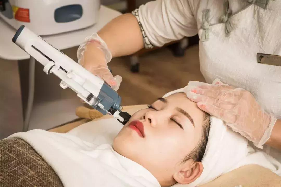 火爆欧洲、迪拜的“漂浮舱”来天津了！躺45分钟等于睡眠8小时