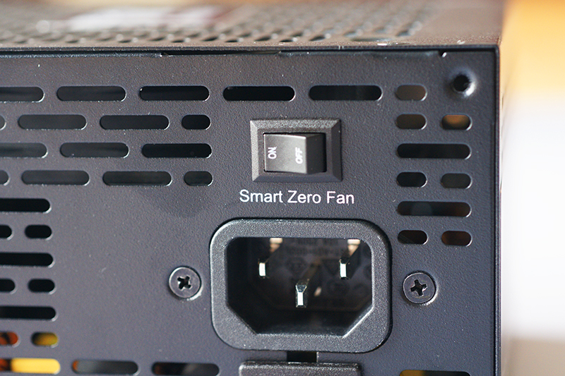 tt曜越650w,曜越智能电源怎么样