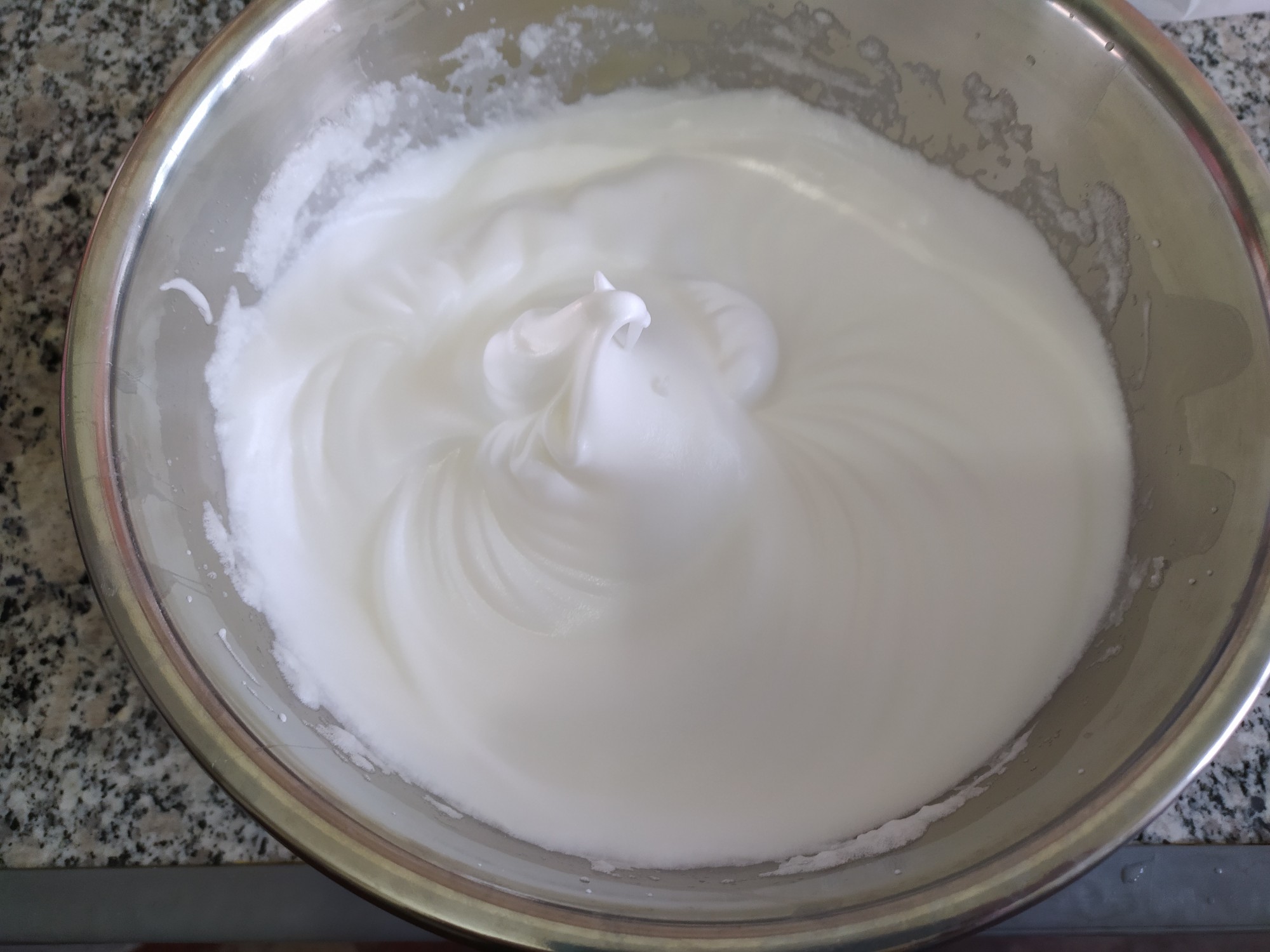 蛋糕如果用高筋面粉会怎样,蛋糕成功的关键