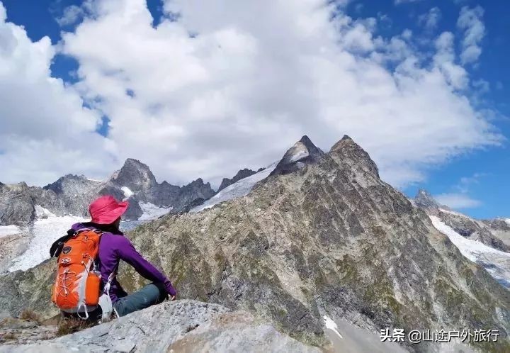 户外知识户外徒步登山上下坡技巧,有哪些你应该知晓的爬山小技巧