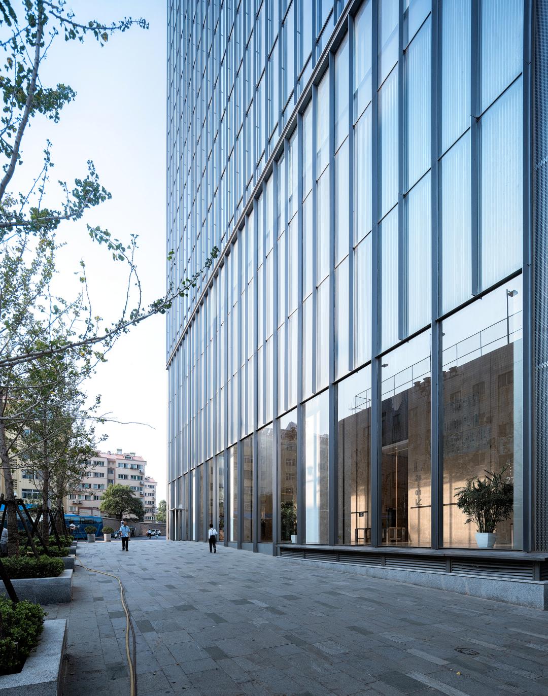 济南泺源大街8号绿城金融中心,济南标志建筑绿地中心