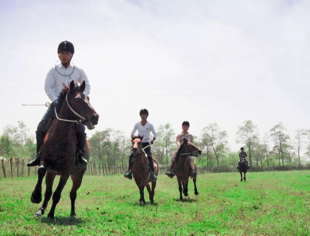 西安秦岭温泉度假山庄,西安桃花源休闲山庄