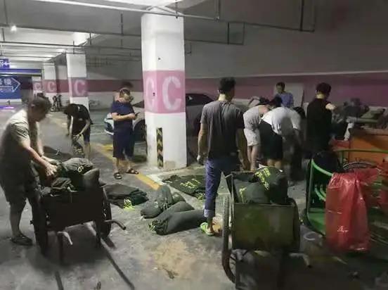 同舟共济守望相助朗诵,同舟共济守望相助造句