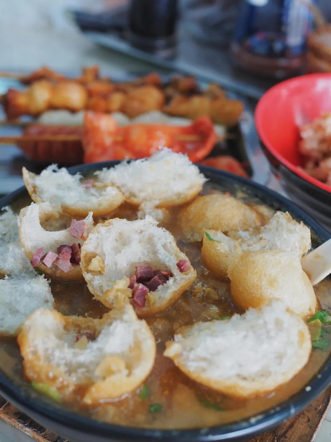 鍥炴潵浜嗙啛鎮夌殑鍩庡競,鍥炴潵浜嗚蛋鍦ㄧ啛鎮夌殑琛楅亾