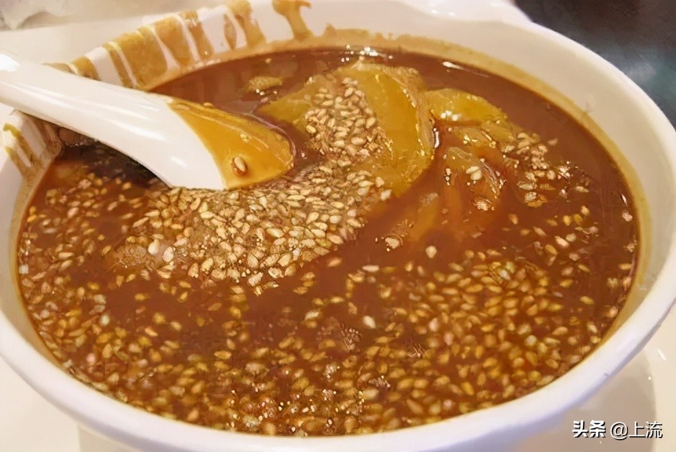 鍥炴皯琛楃編椋熺殑鍘嗗彶,鍥炴皯琛楃編椋熻儗鍚庣殑鏁呬簨