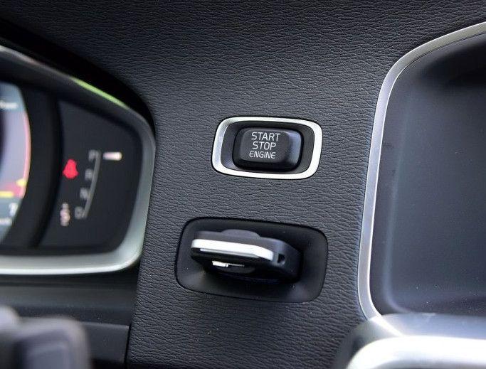 钥匙拧不到位打不着火怎么办,钥匙有电打不开门点不了火