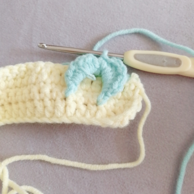 一片式玫瑰花钩织教程,一片一片玫瑰花钩织教程完整