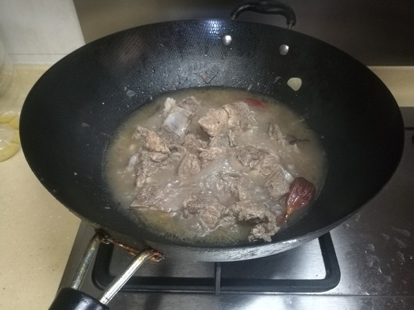 炖排骨汤注意这两步,炖排骨注意啥