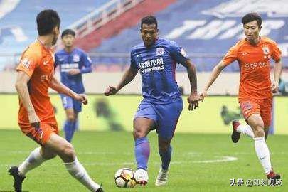 盘点中超赛场上的7大粗腿,希望新星在列，向世界大粗腿名宿们致敬