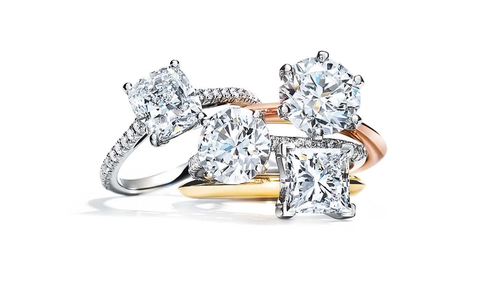 钻戒圈口改小对钻戒有影响吗,钻戒圈口大了怎么改会不会少金