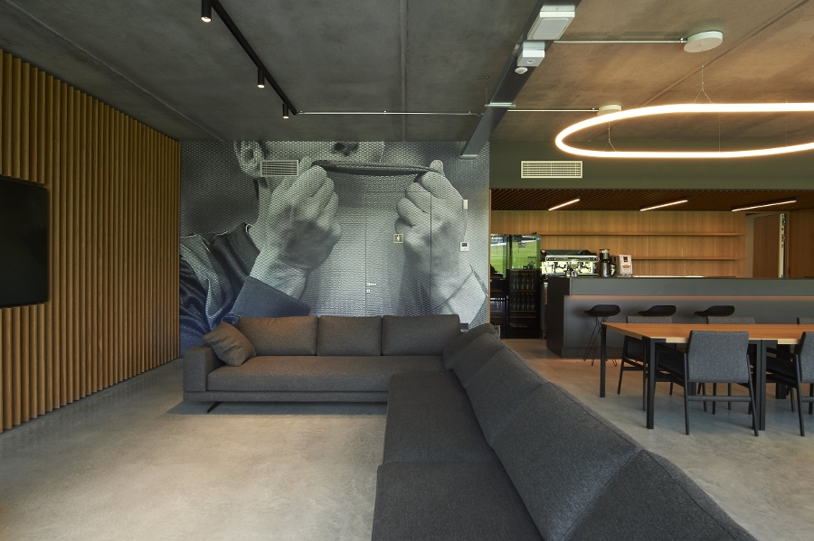 孔蒂获得意大利教练协会力挺,孔蒂下赛季将留任执教国米官宣