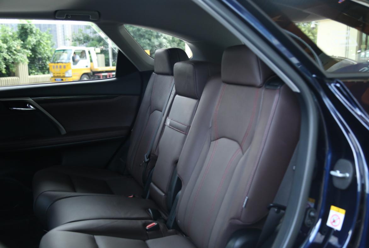 rx450hl雷克萨斯2021豪华版落地价,雷克萨斯rx450h沉浸式体验