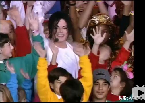 迈克尔杰克逊是世界音乐史第一人,迈克尔杰克逊被称为流行音乐之王