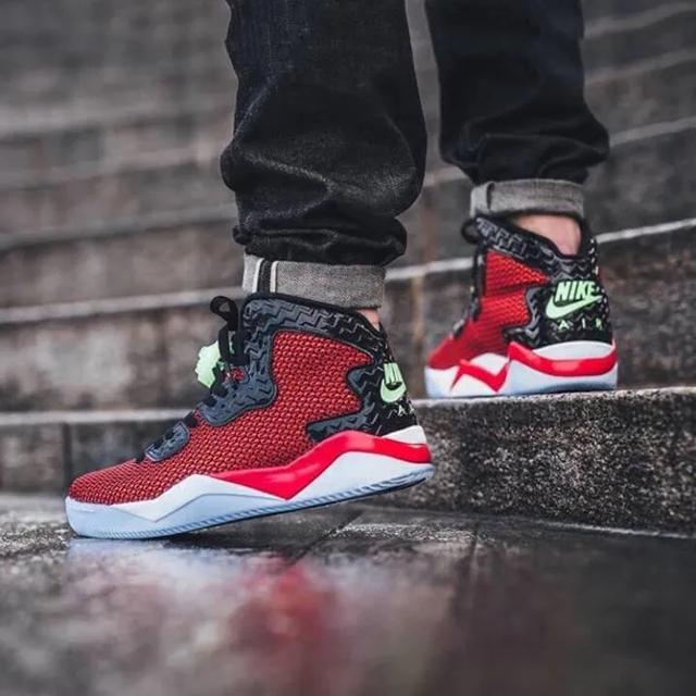 翻毛皮鞋子脏了用干鞋刷能刷吗,翻毛皮鞋子洗完变色