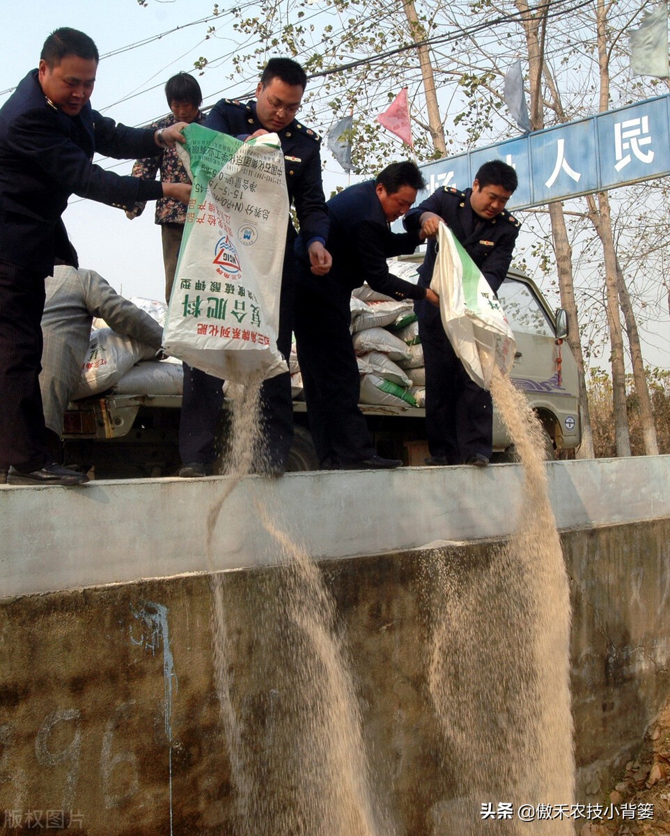 硫酸钾复合肥跟复合肥什么区别,硫酸钾复合肥与硫酸钾型区别