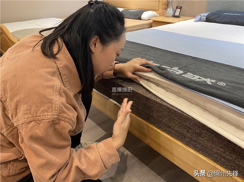 棕床垫甲醛超标白血病,网上说的棕垫导致白血病真的吗