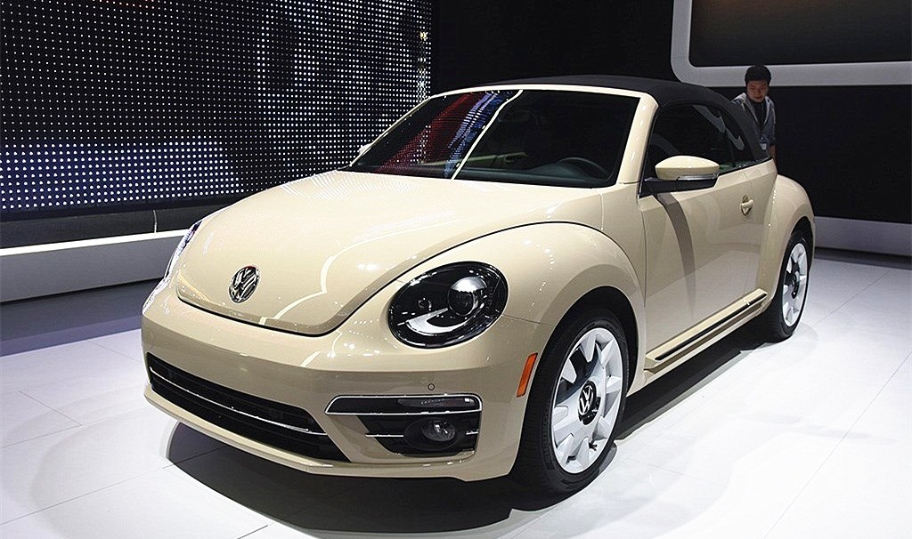 承载一代人回忆的甲壳虫上路了,82年经典落幕江湖再无新甲壳虫