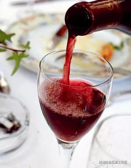 法国红酒igp是什么等级酒,意大利红酒和法国红酒的区别