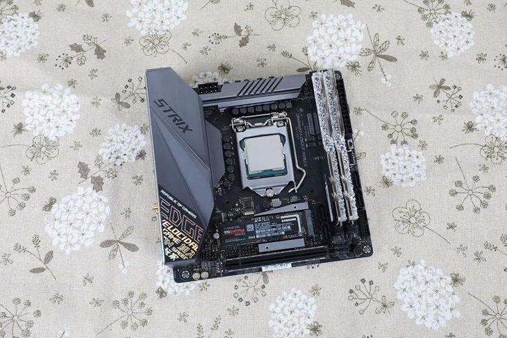 2019年最强小钢炮华硕ROG信仰充值装机方案