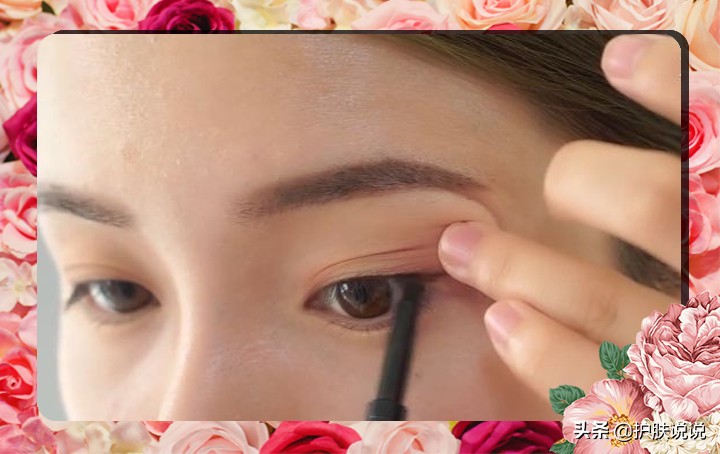 如何画出精致裸妆,如何画出清纯光感的韩式裸妆