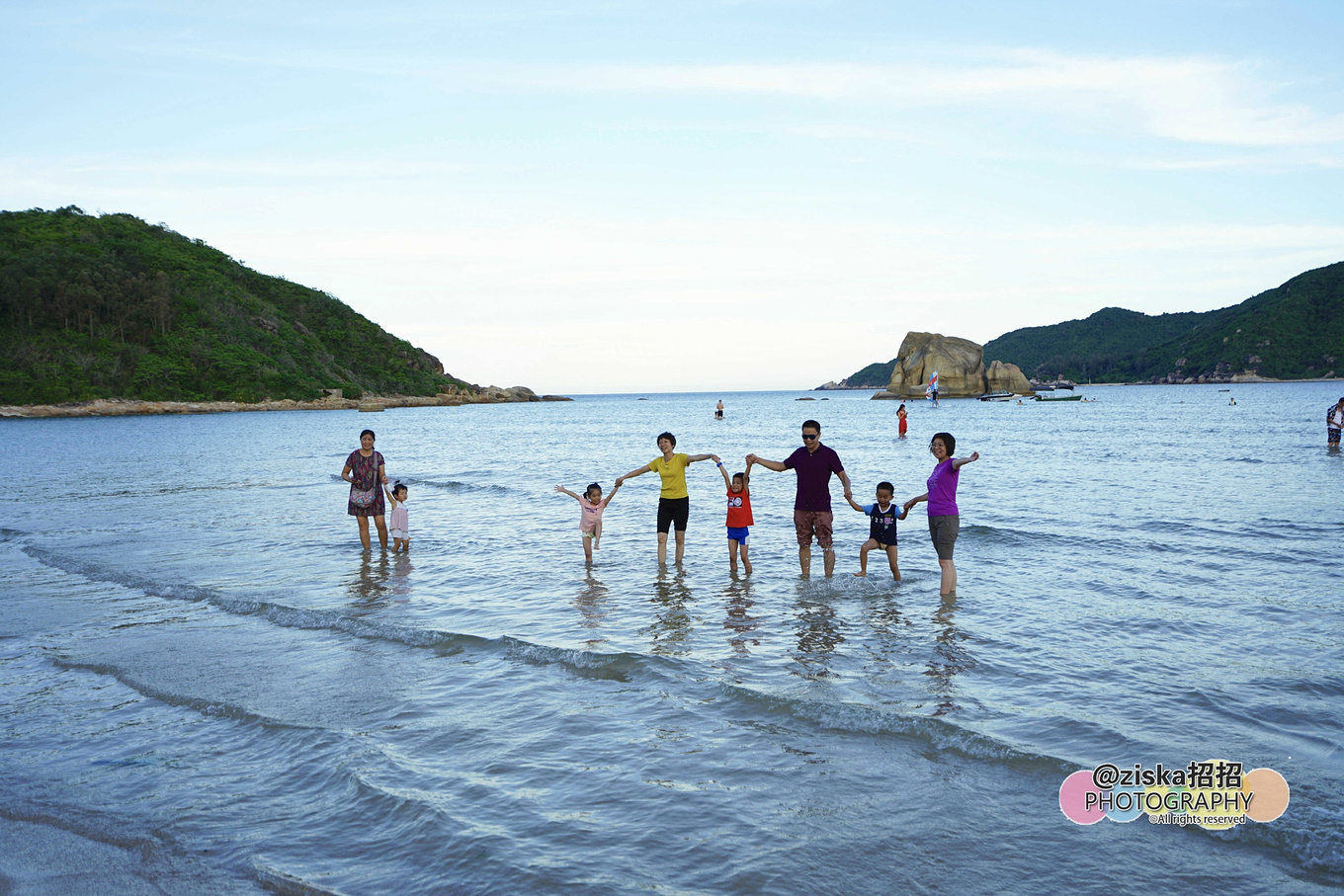 杨紫给李现分享旅游景点,现实生活中李现和杨紫到三亚旅游