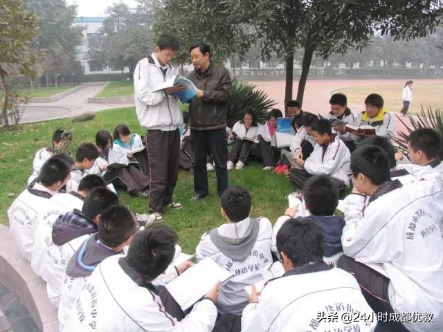 有情怀、国企管、小班化、性价比超高，尽在成都盐道街外语学校