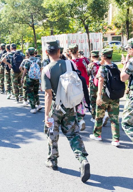 真人cs穿越到真实战场,真人cs镭战军训