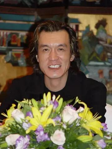 哈文回忆李咏去世视频,哈文在李咏去世1周年说什么