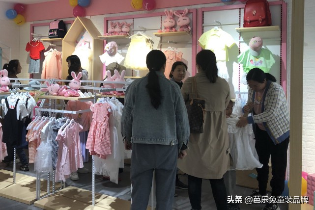 芭乐兔童装这个品牌怎么样,芭乐兔童装和快乐精灵童装