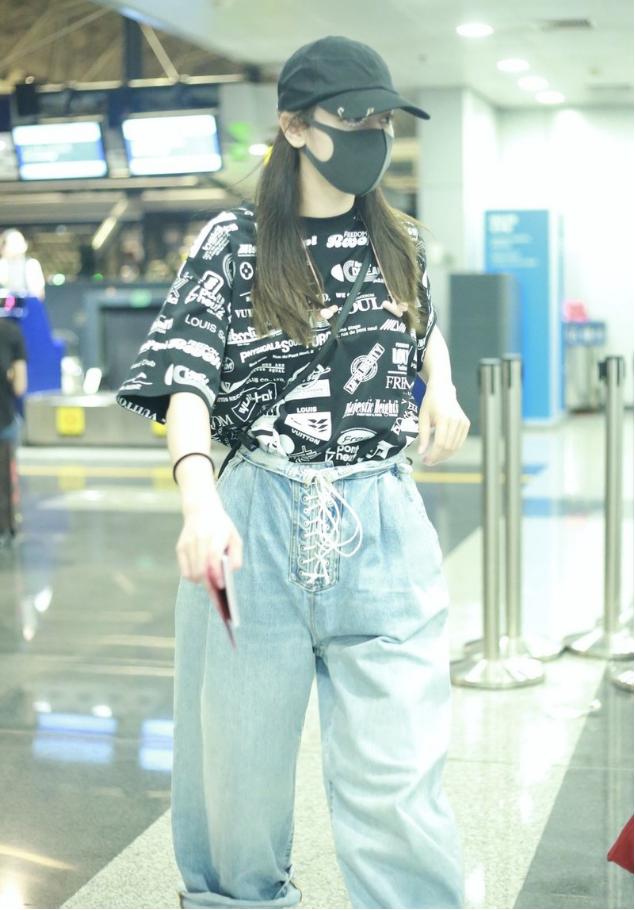 迪丽热巴穿衣自由,迪丽热巴穿衣从不让人失望