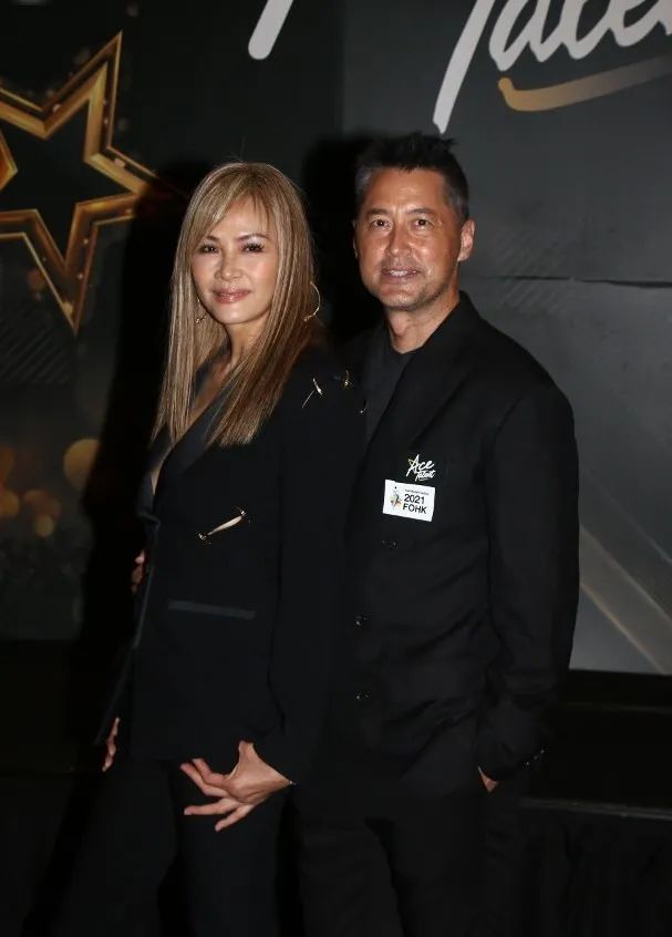 王敏德和他女儿,王敏德双胞胎女儿