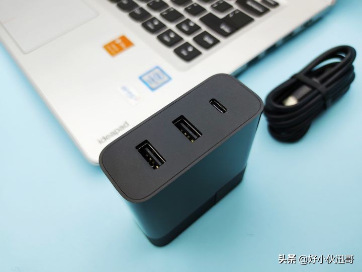 出国充电器可以带上飞机吗,出国充电必须用转换器吗