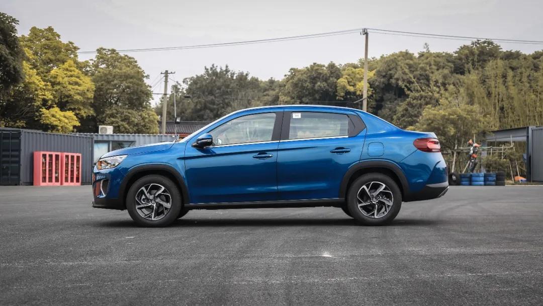 雪铁龙c3l实测视频,雪铁龙C3L的优缺点