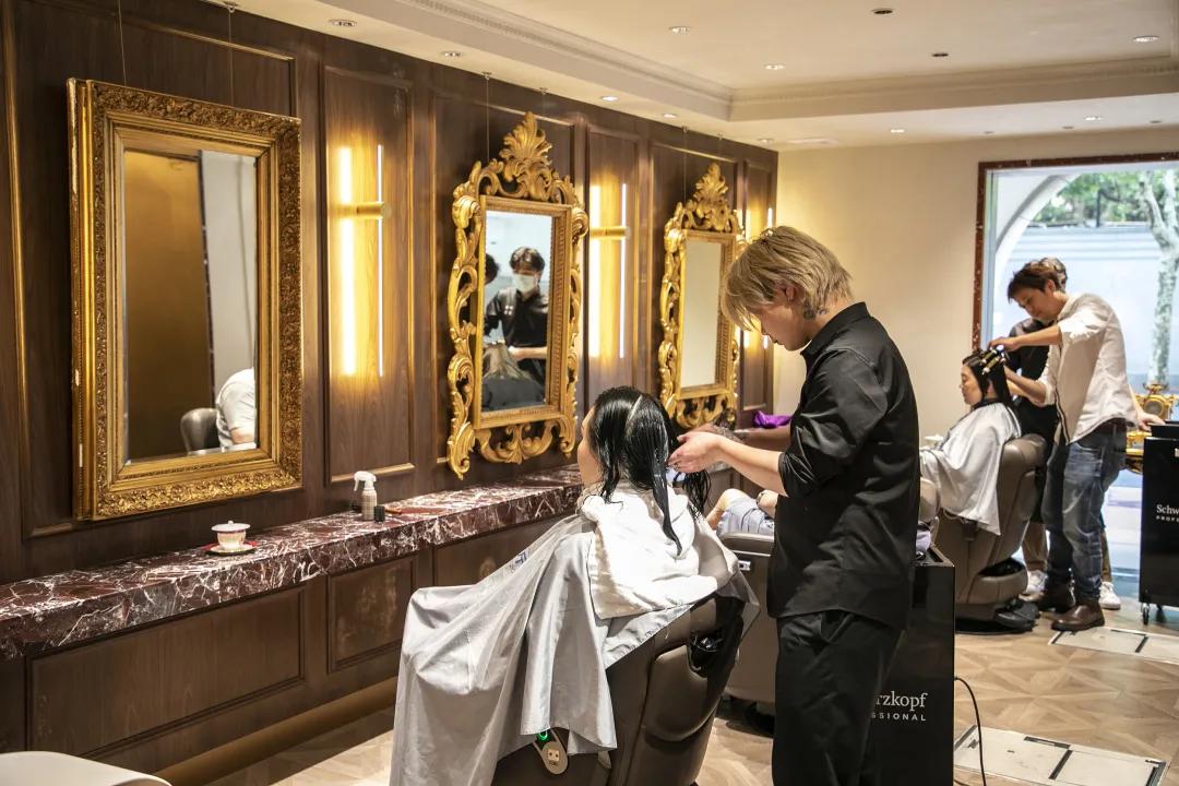 138元理发老板回应,138元理发店老板现状