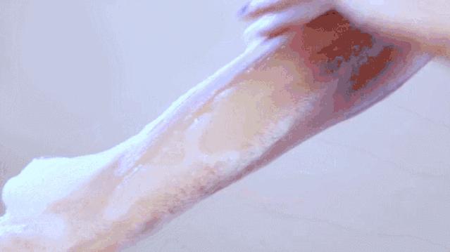 脸油痘痘多黑头用什么简单洗干净,清理黑头痘痘的最简单方法