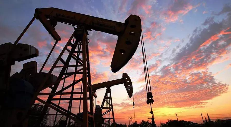 由“石油欧元”形成的死亡陷阱游戏