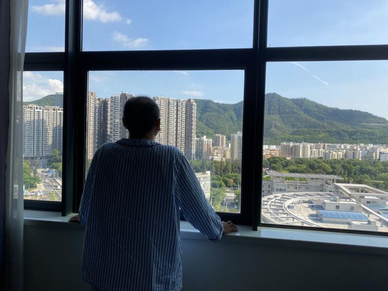 “因为疫情才知道深圳有这么厉害的医生!”爱跑香港看病的广东大叔服了