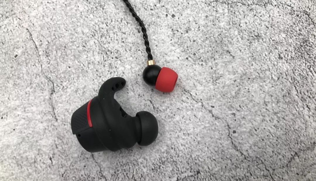 适合送给女生高颜值耳机,女士礼物高档实用耳机