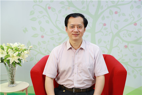 近视了不想戴眼镜怎样恢复视力,眼睛近视350度该如何正确戴眼镜