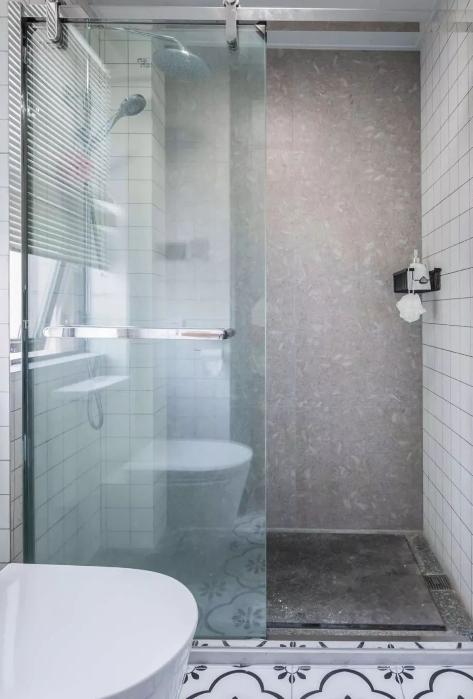 淋浴区瓷砖如何防滑处理,淋浴房地面瓷砖怎么防滑