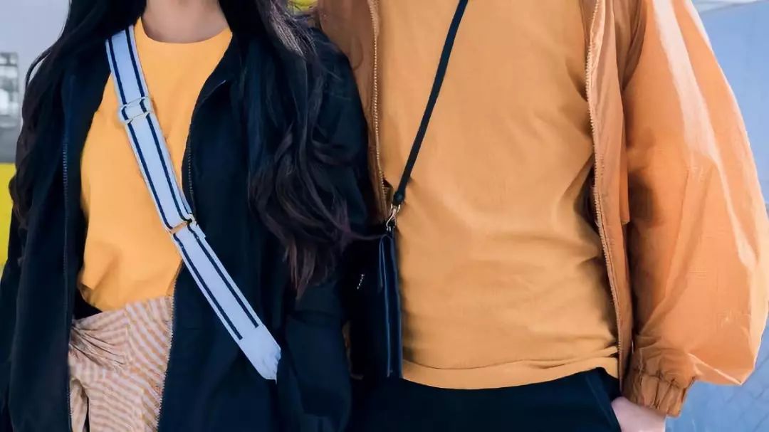 夏天到了你会穿什么衣服,夏天到了你会穿短袖吗是什么梗