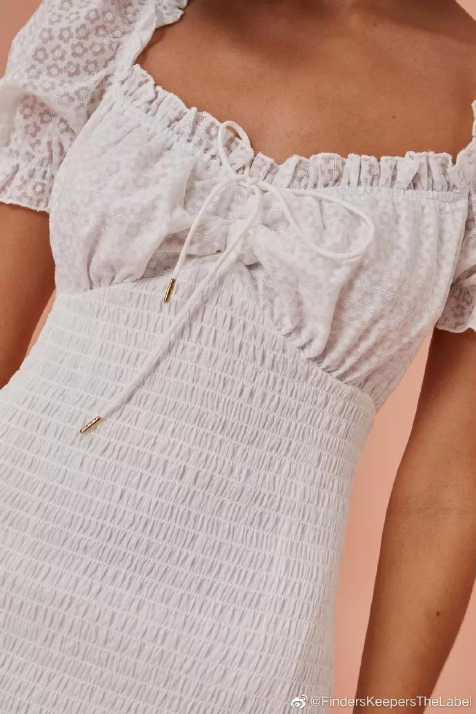 zara售价美元,zara最近5年的所有小黑裙