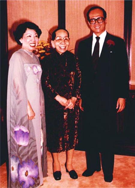 李嘉诚最终学历,李嘉诚15岁打工